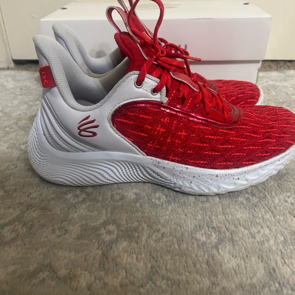 Size 7 Mens - Under Armour Curry Flow 9 Team White Red 2022  Good pre owned cond